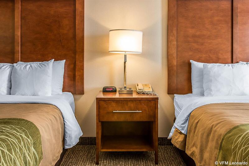 호텔 Bluffton Inn & Suites