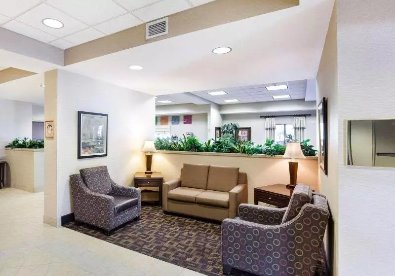 ホテル Spark By Hilton San Antonio Airport