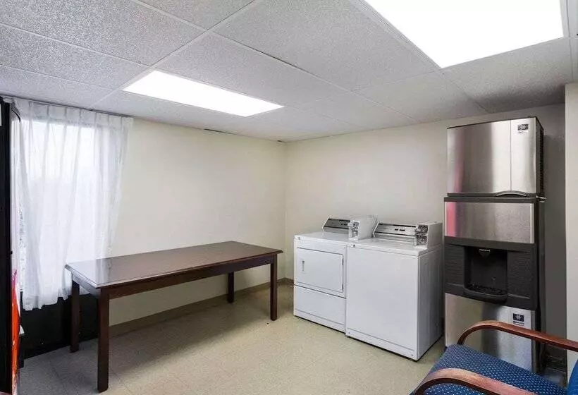 ホテル Spark By Hilton San Antonio Airport