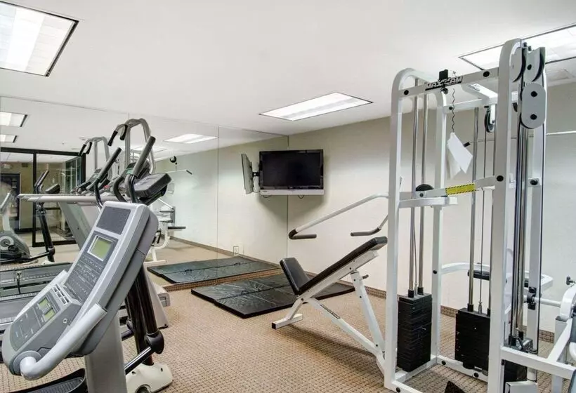 ホテル The Inn At Woburn   Boston