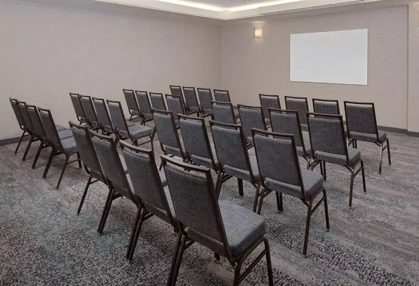 בית מלון כפרי Courtyard Fort Worth I 30 West Near Naval Air Station Jrb