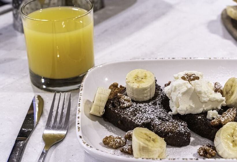 Отель Courtyard By Marriott Cleveland Willoughby