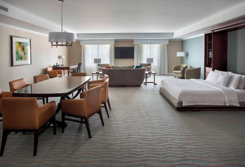 فندق Courtyard By Marriott Saratoga Springs