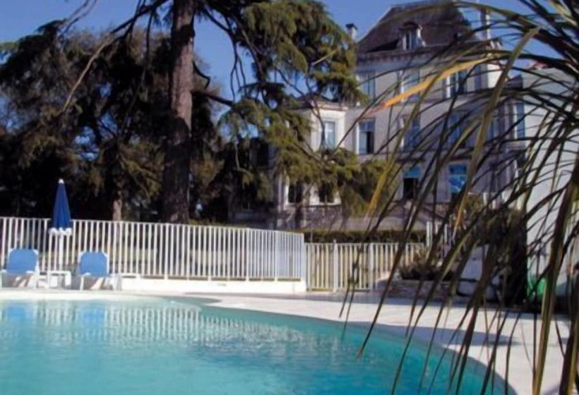 هتل Domaine Du Breuil