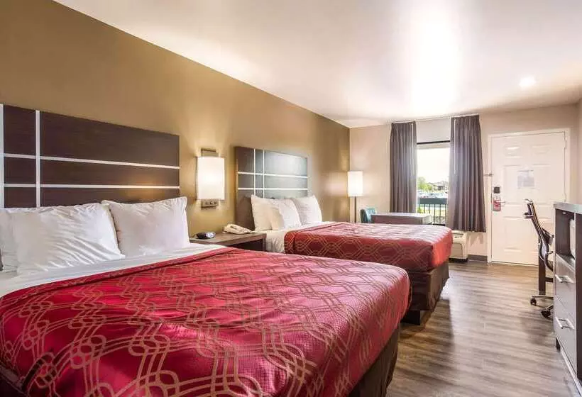 호텔 Econo Lodge  Inn & Suites