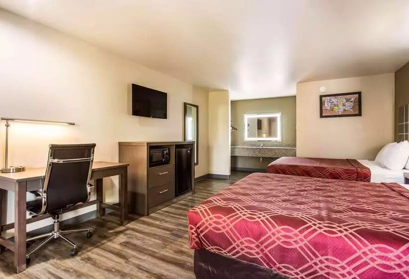 호텔 Econo Lodge  Inn & Suites