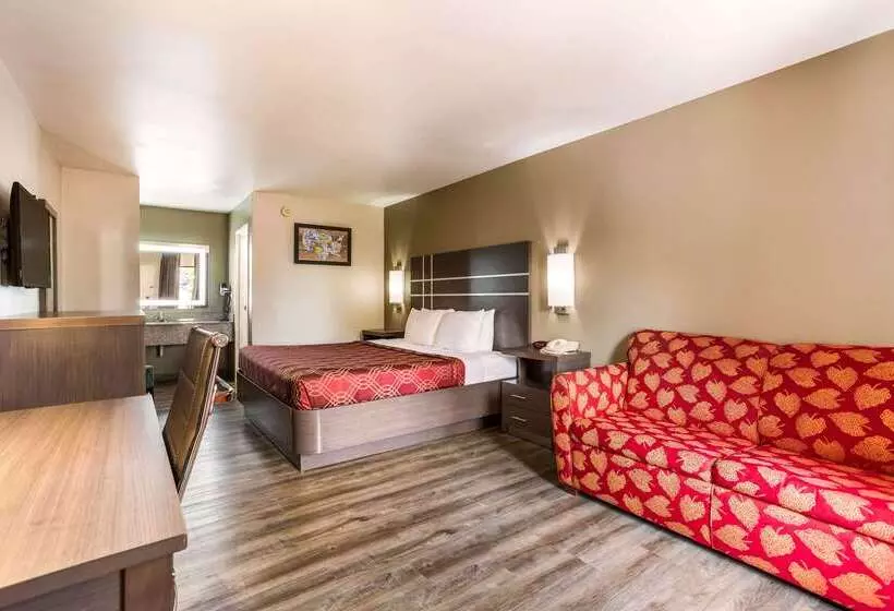 호텔 Econo Lodge  Inn & Suites