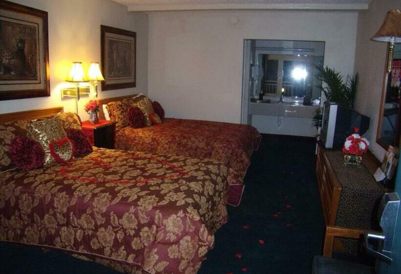 Отель Express Inn And Suites