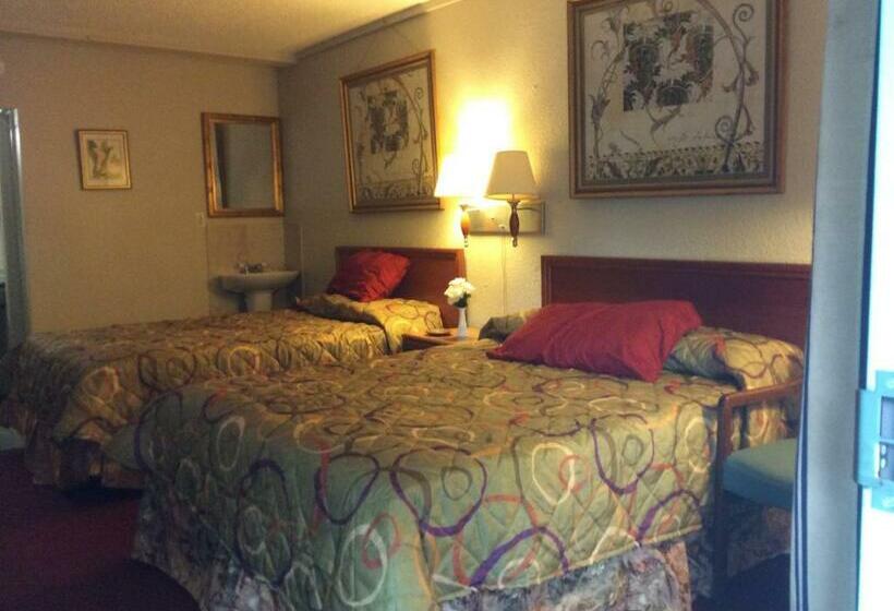 Отель Express Inn And Suites