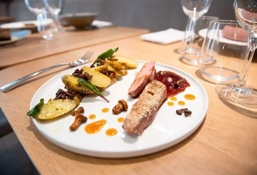 Golden Tulip Aix Les Bains Hotel & Spa