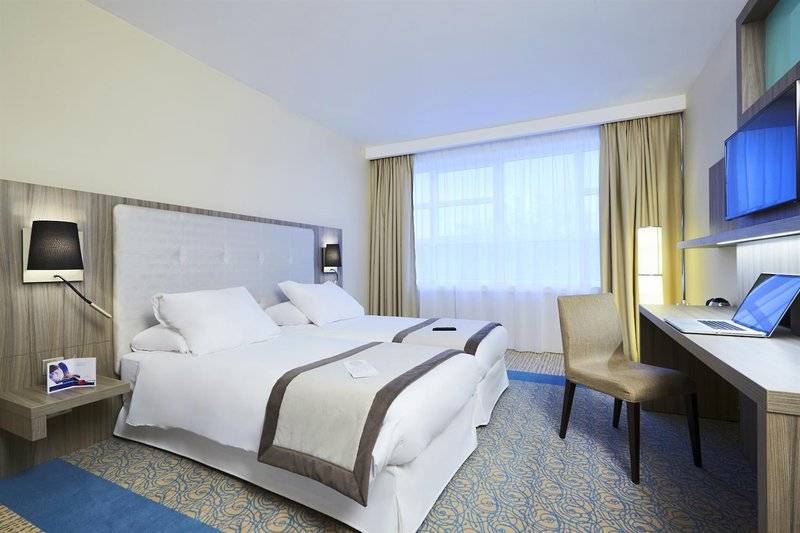 Golden Tulip Aix Les Bains   Hotel & Spa