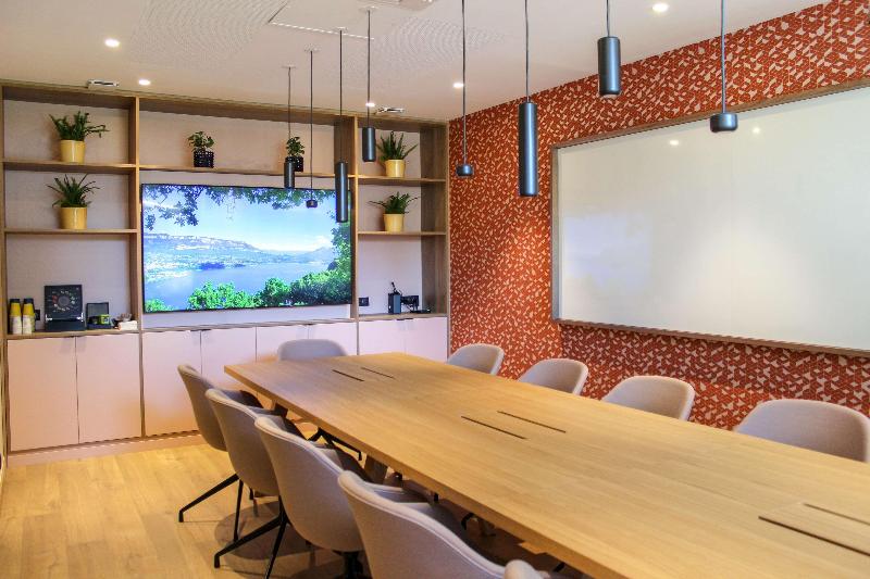 Golden Tulip Aix Les Bains   Hotel & Spa