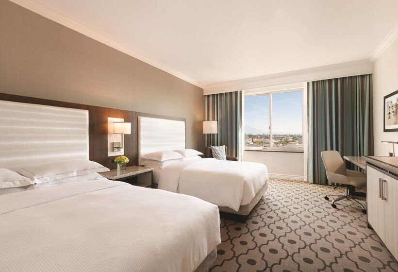 בית מלון כפרי Hilton Los Angeles/san Gabriel