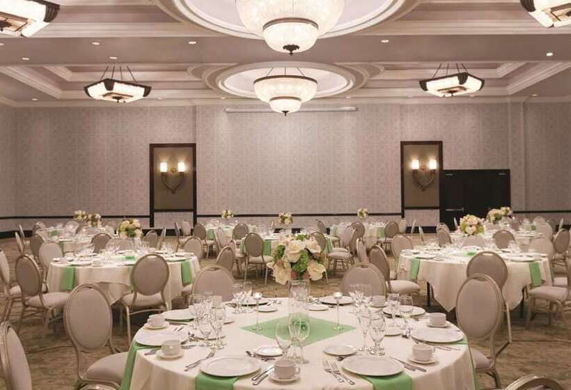 בית מלון כפרי Hilton Los Angeles/san Gabriel