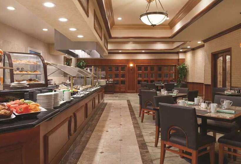 בית מלון כפרי Hilton Los Angeles/san Gabriel