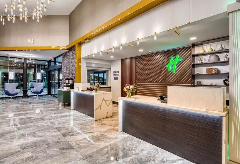 هتل Holiday Inn Kansas City Downtown By Ihg