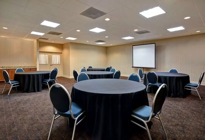 Hotelli Homewood Suites By Hilton Houston Iah Airport Beltway 8