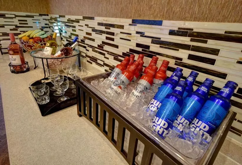 Hotelli Homewood Suites By Hilton Houston Iah Airport Beltway 8