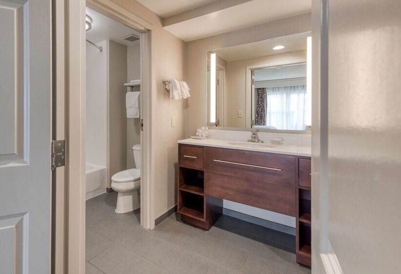 בית מלון כפרי Homewood Suites By Hilton Olmsted Village