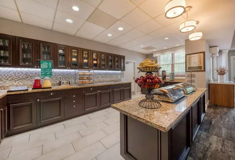 هتل Homewood Suites By Hilton Olmsted Village