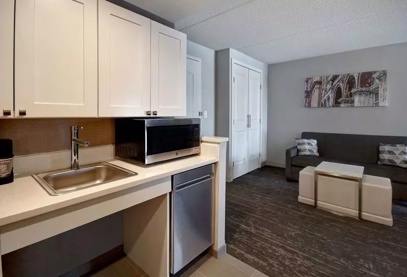 هتل Homewood Suites By Hilton Philadelphia City Avenue