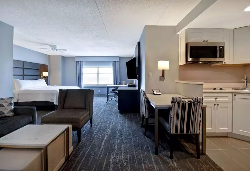 هتل Homewood Suites By Hilton Philadelphia City Avenue