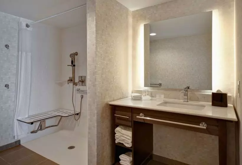 هتل Homewood Suites By Hilton Philadelphia City Avenue