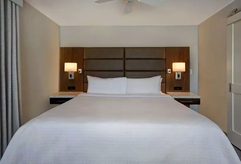 هتل Homewood Suites By Hilton Philadelphia City Avenue