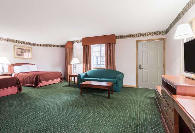 בית מלון כפרי Howard Johnson By Wyndham Lenox