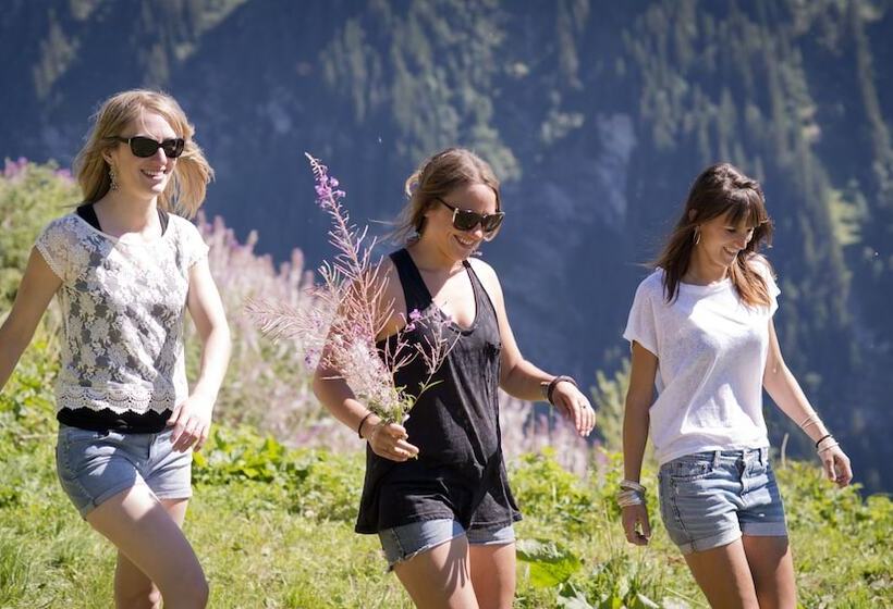 هتل Hôtel Des Dromonts By Sowell Collection