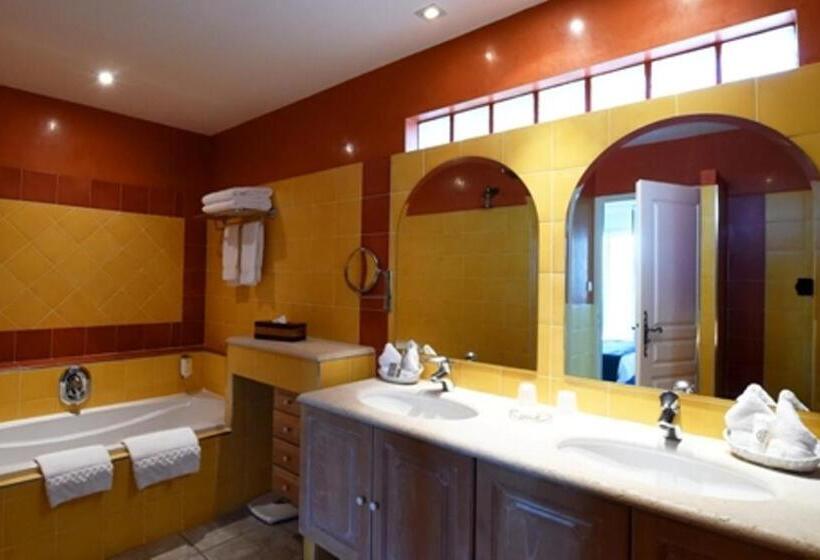 هتل Hôtel L Estelle En Camargue