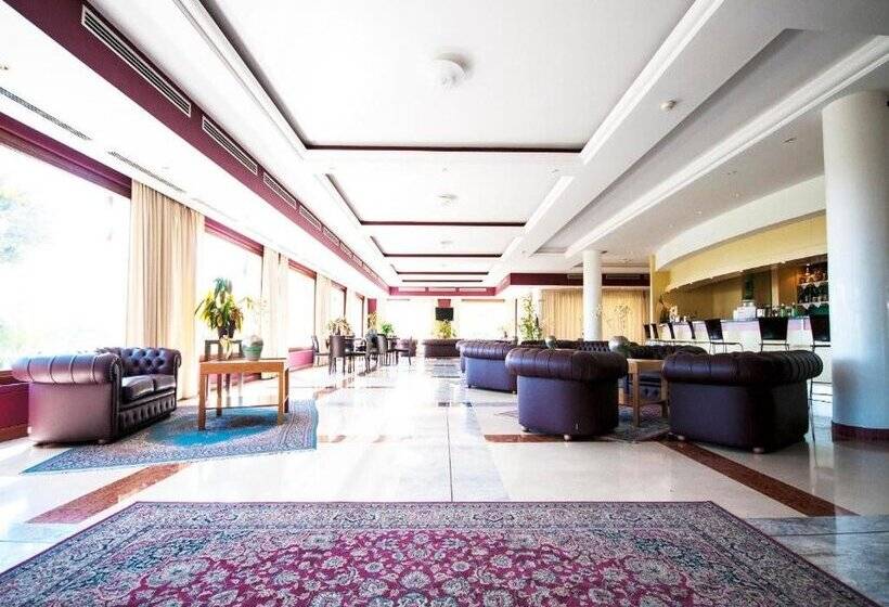 فندق La Rondinaia in Eurocongressi