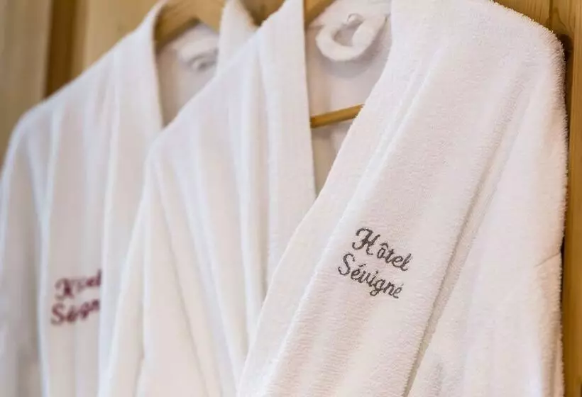 هتل L'instant Sévigné