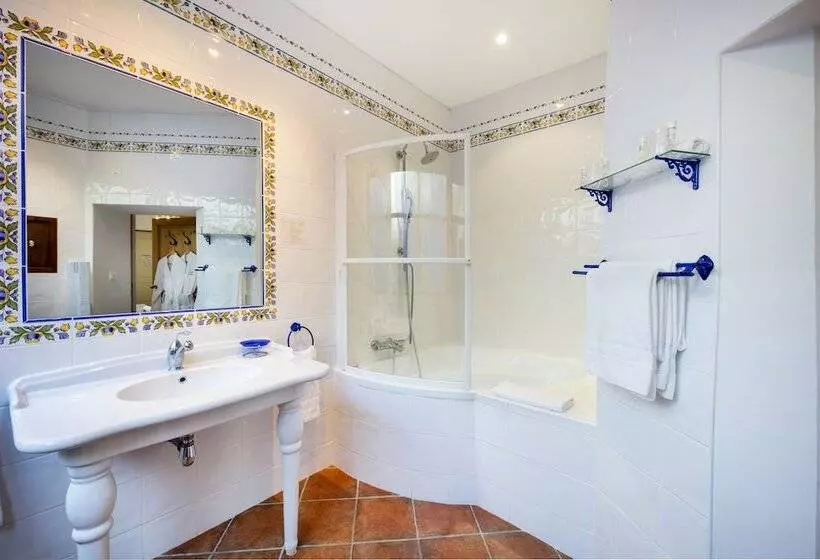 هتل L'instant Sévigné