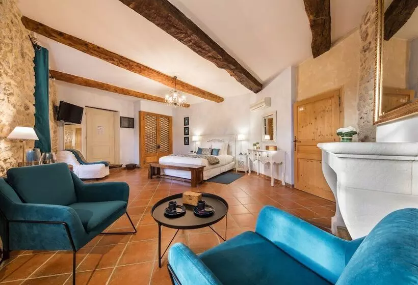 هتل L'instant Sévigné