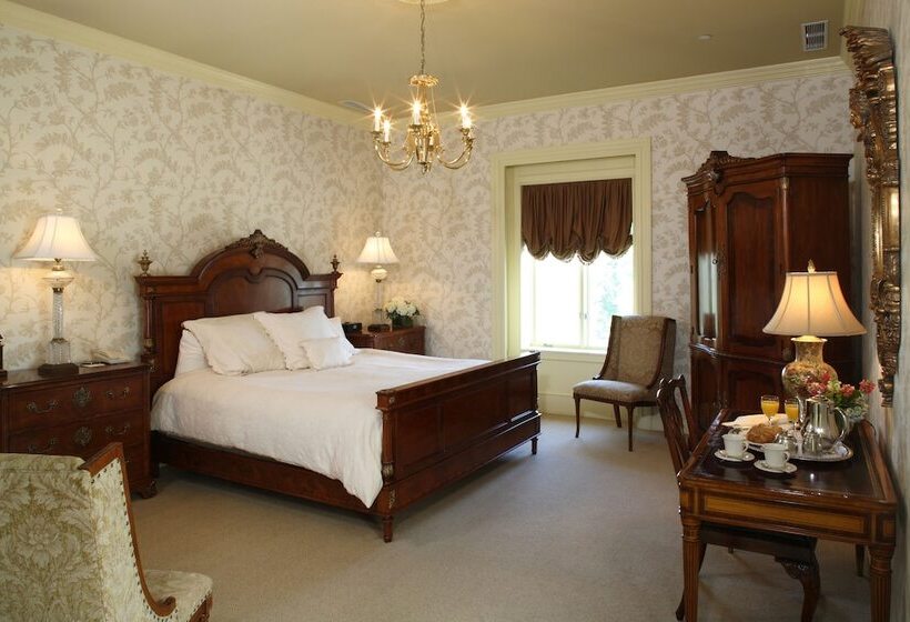 Oheka Castle Hotel & Estate