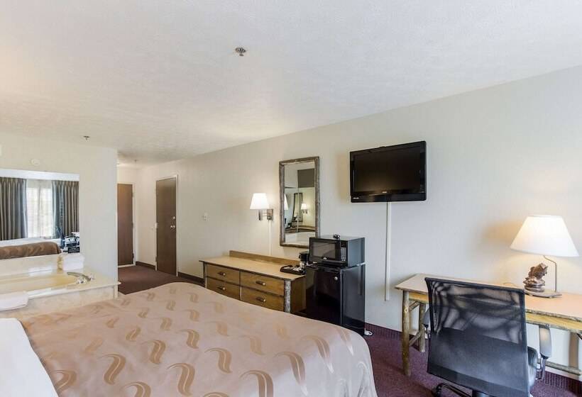 בית מלון כפרי Quality Inn & Suites