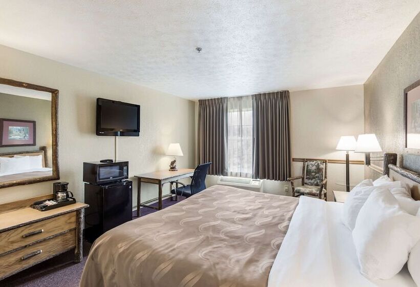 בית מלון כפרי Quality Inn & Suites