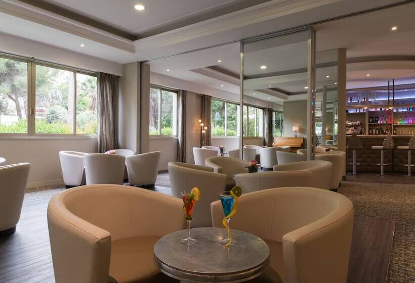 فندق The Originals Boutique, Hôtel Les Strélitzias, Antibes Juan Les Pins