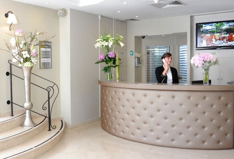 فندق The Originals Boutique, Hôtel Les Strélitzias, Antibes Juan Les Pins