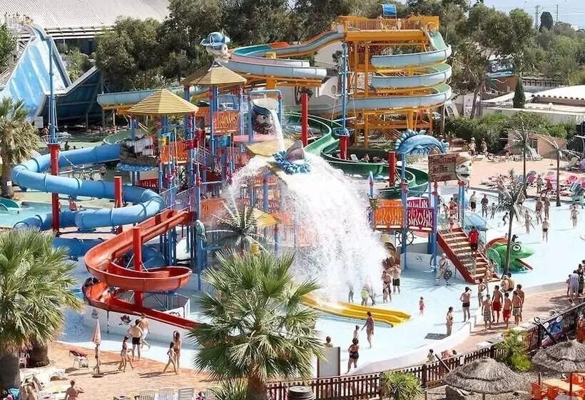 Отель The Originals Boutique, Hôtel Les Strélitzias, Antibes Juan Les Pins