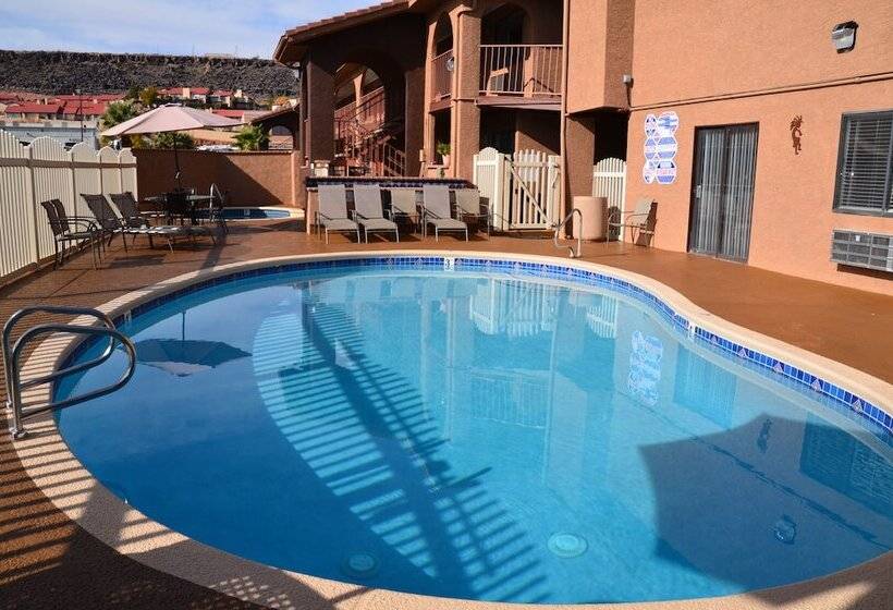 Howard Johnson By Wyndham St. George Hotel & Suites