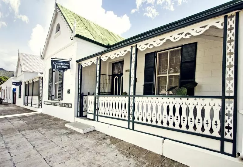 Hotelli Camdeboo Cottages