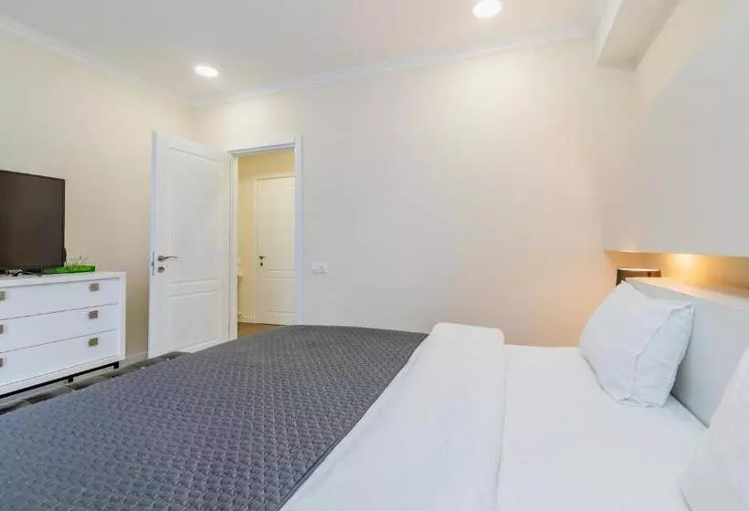 هتل Kokhta Plaza Boutique