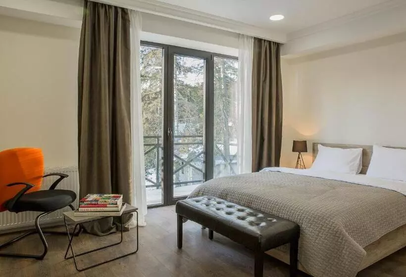 هتل Kokhta Plaza Boutique