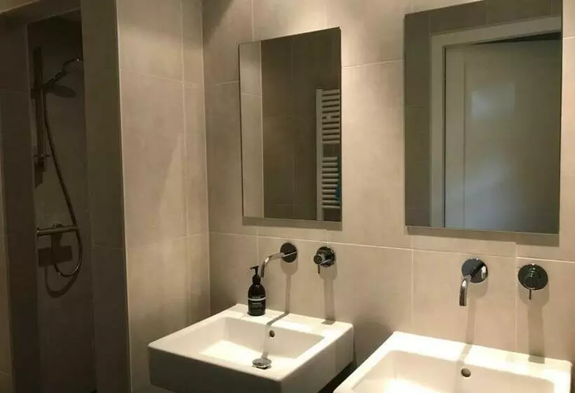 Majatalo Fiddler S Hoorn