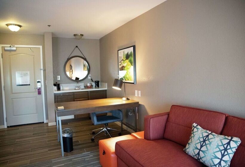 Hampton Inn & Suites Fresno