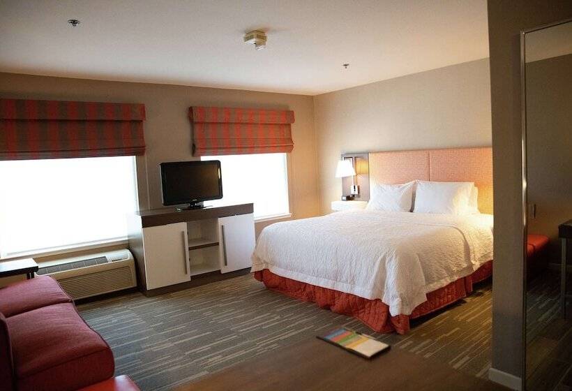 Hampton Inn & Suites Fresno