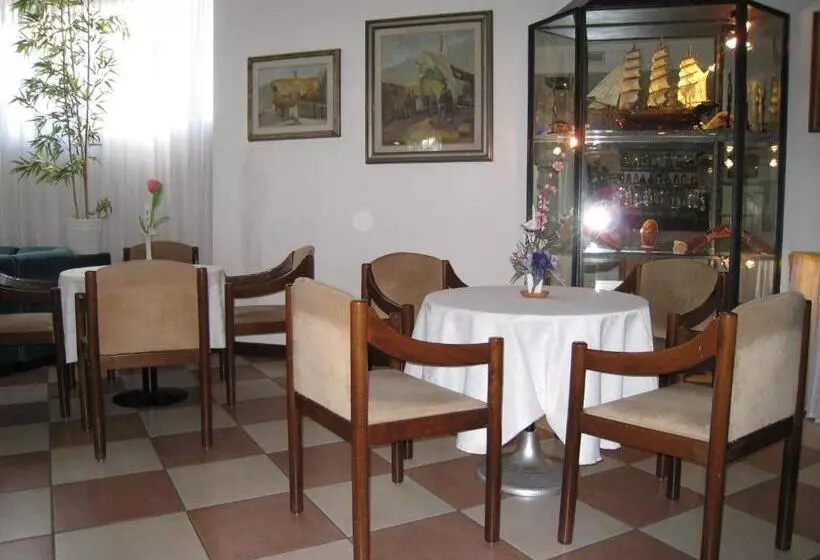 Szálloda Albergo Boomerang