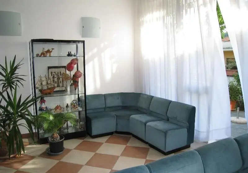 Hotelli Albergo Boomerang